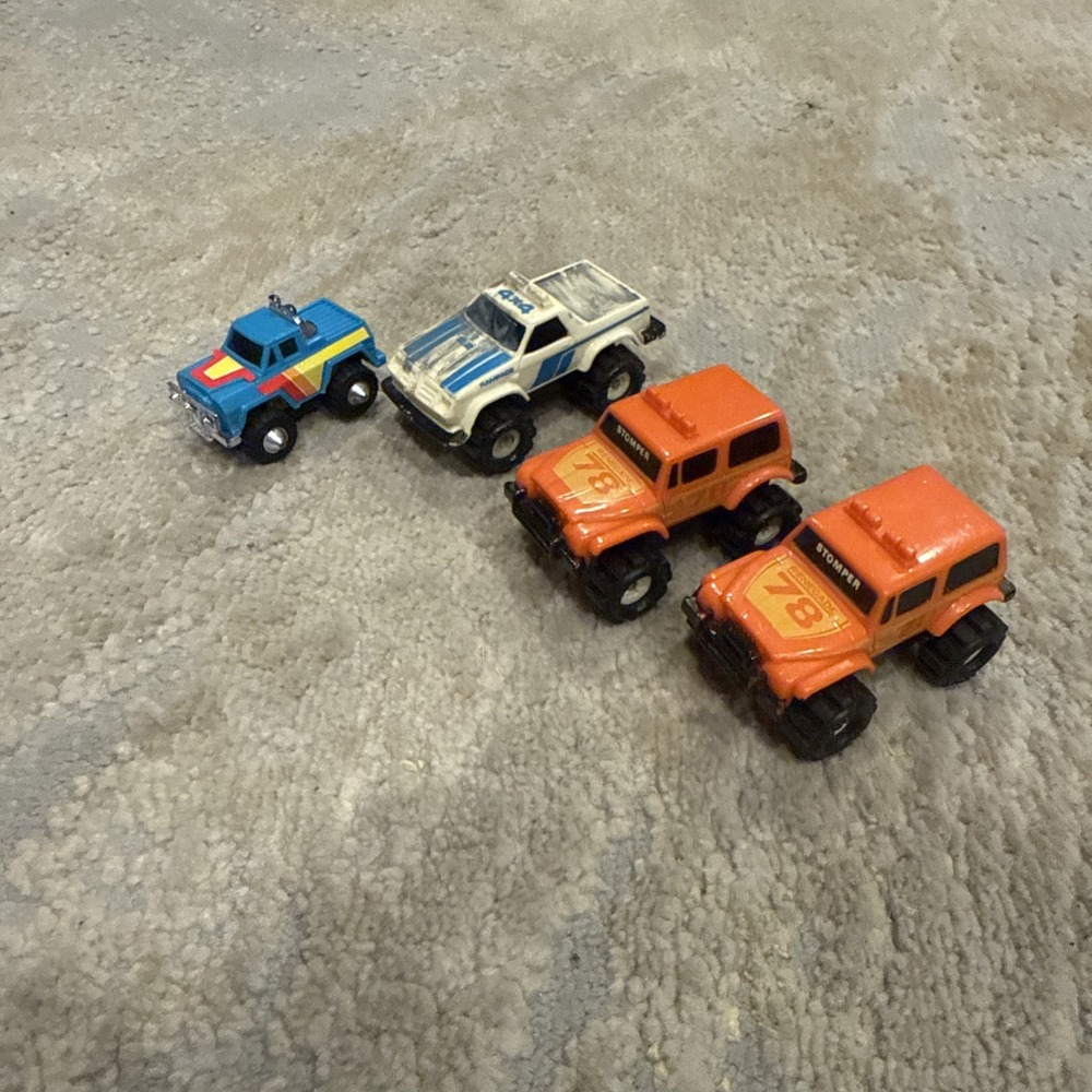 Lot Of Vintage2  Mini Stomper Orange Renegade 78 Jeep 4X4 Truck And 2 Others